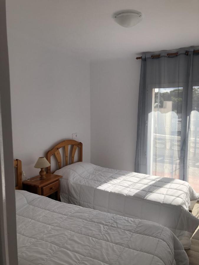 Planta Baixa Amb Jardi I Vistes Al Mar Apartment Llanca Ngoại thất bức ảnh