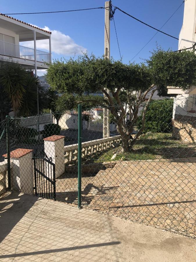 Planta Baixa Amb Jardi I Vistes Al Mar Apartment Llanca Ngoại thất bức ảnh