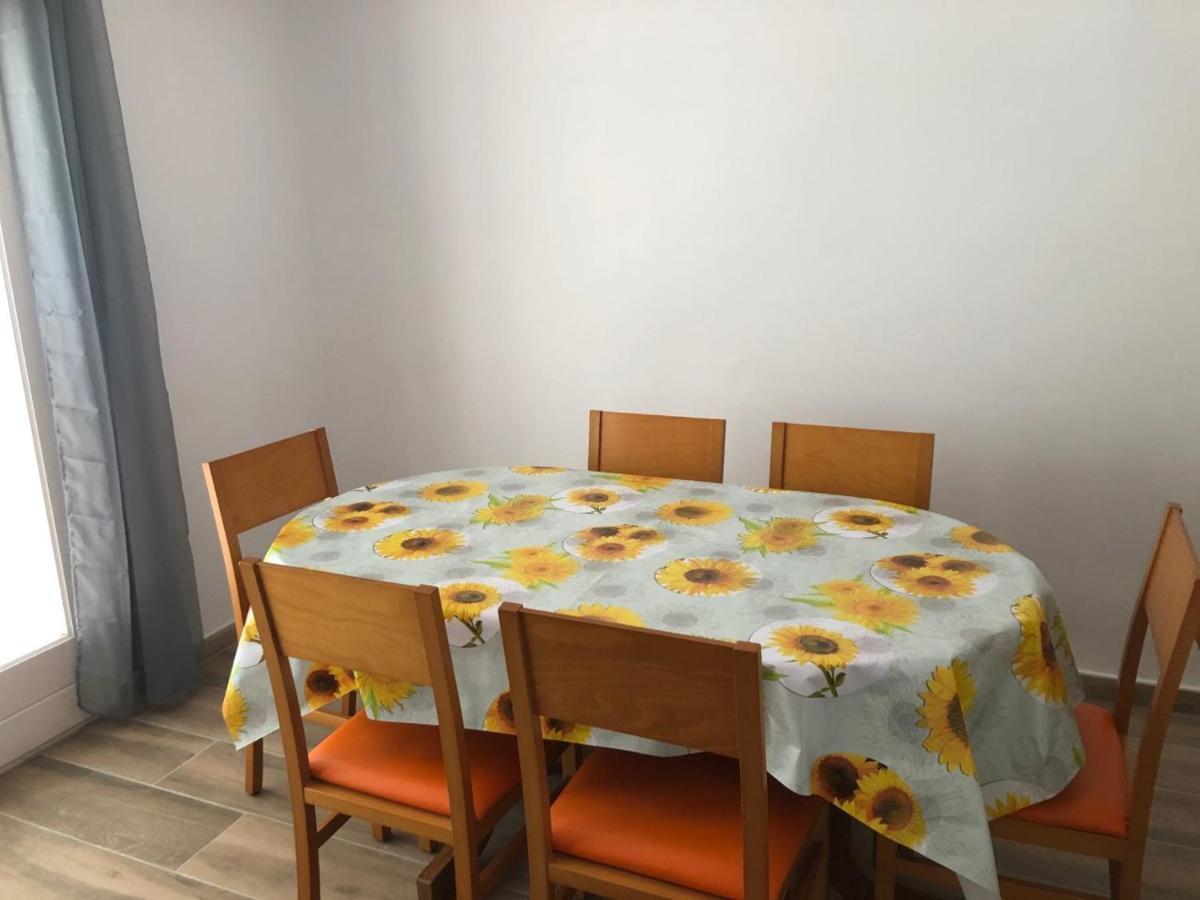 Planta Baixa Amb Jardi I Vistes Al Mar Apartment Llanca Ngoại thất bức ảnh